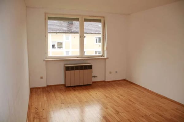 Immobilie in Wolfratshausen - Charmante Wohnung mit verlässlichem Mieter am Waldrand in Wolfratshausen - Bild 1