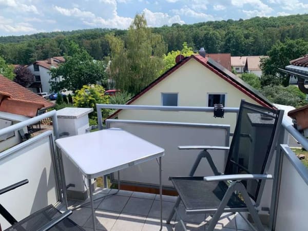 Immobilie in Reutlingen - Top-Gelegenheit: Sonnige DG-Wohnung mit zwei Balkonen (provisionsfrei) - Bild 1