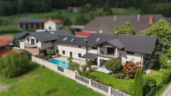 Immobilie in Gars am Inn - Wie im Urlaub! Exklusives Wohnen mit enormen Platzangebot und vielen Optionen - Bild 0