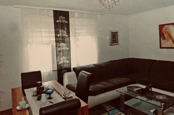 Immobilie in Vilsbiburg - PROVISIONSFREI!!! Modernisierte 3-Zimmer-Wohnung mit Loggia, EBK und Stellplatz in Top Lage - Bild 1