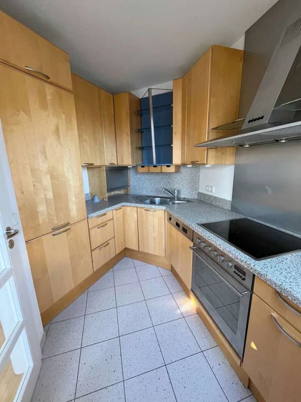 Immobilie in Aschheim - Bezugsfreie helle 3-Zimmer-Wohnung mit Balkon, Hobbyraum und zwei Stellplätzen - Bild 4