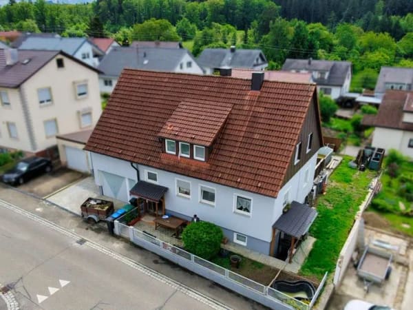 Immobilie in Grafenberg - Attraktive Kapitalanlage mit Perspektive - Bild 0