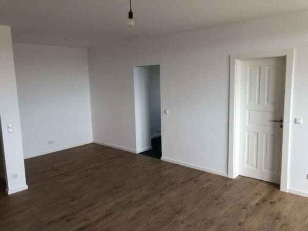 Immobilie in Markt Schwaben - Von Privat - renovierte 3-Zi.-Whg. mit S-Balkon und Bergblick - Bild 2