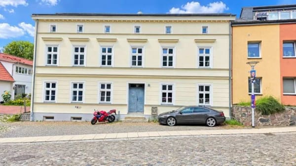 Immobilie in Altefähr - Kapitalanlage mit ca. 9 % Soll-Rendite! 6 modernisierte Wohnungen im Seebad Altefähr - Rügen! - Bild 2