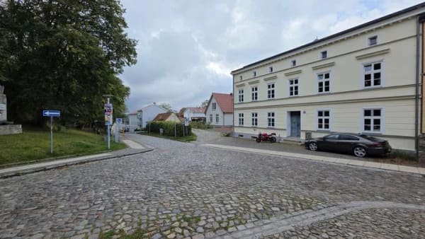 Immobilie in Altefähr - Kapitalanlage mit ca. 9 % Soll-Rendite! 6 modernisierte Wohnungen im Seebad Altefähr - Rügen! - Bild 3