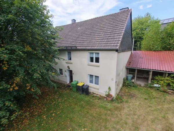 Immobilie in Kierspe - VR Immo: Renovierungsbedürftiges Haus im Grünen mit Ausbaupotenzial - Bild 1