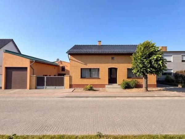 Immobilie in Chorin - Gepflegte Immobilie in Massivbauweise mit weitläufigem Garten & vielen Nebengebäuden (ohne Makler) - Bild 0