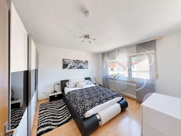 Immobilie in Oberkirch - Ruhige 3-Zimmer-Wohnung mit 2 Balkonen und Garage in Oberkirch - Bild 4