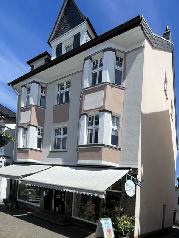 Immobilie in Sprockhövel - Attraktives Wohn- und Geschäftshaus im Ortskern von Niedersprockhövel – Vollvermietetes Anlageobjekt - Bild 1