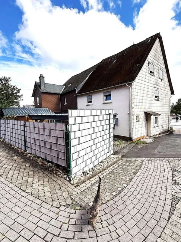 Immobilie in Greifenstein - ++++ WER HAT SCHON EINEN BURGBLICK ? ++++
         Das ideale Haus für die kleine Familie ! - Bild 1