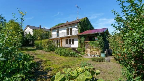 Immobilie in Gottmadingen - Freistehendes Einfamilienhaus mit Garten, Nahwärme und guter Anbindung in Gottmadingen-Ebringen - Bild 0