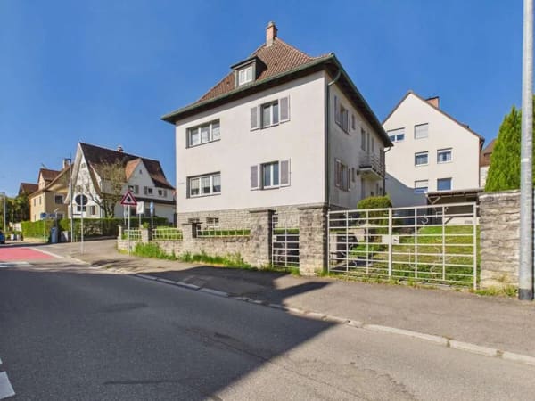 Immobilie in Rottweil - Historisches Wohnhaus mit vielseitigem Entwicklungspotenzial - Bild 2