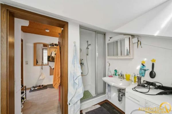 Immobilie in Landau an der Isar - 4,3 % Rendite: Gepflegtes 1-Zi.-Appartement mit großzügigen Balkon, Wohnraumbelüftung, neue Fenster - Bild 4