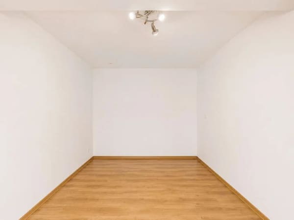 Immobilie in Hornberg - Vermietete 3-Zimmer-Wohnung mit Balkon – Kapitalanlage mit laufenden Mieteinnahmen in Hornberg - Bild 2