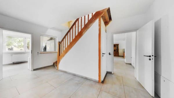 Immobilie in Möser - Modernisiertes Wohnen auf 7.400 m² Grundstück - viel Platz für Tierhaltung & eigene Ideen - Bild 2