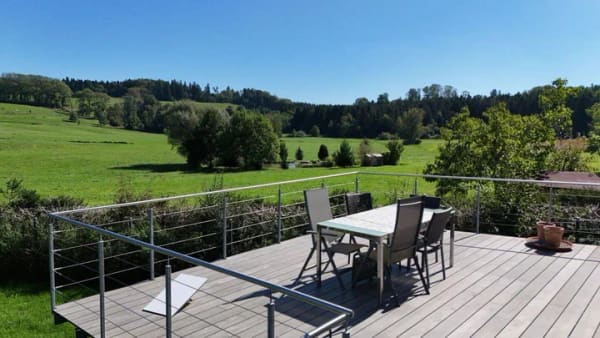 Immobilie in Grünkraut - Großzügiges Einfamilienhaus mit herrlichem Garten in Naturlage von Grünkraut-Atzenweiler! - Bild 1