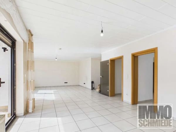 Immobilie in Lahnau - Exklusives Einfamilienhaus mit Einliegerwohnung - Bild 3