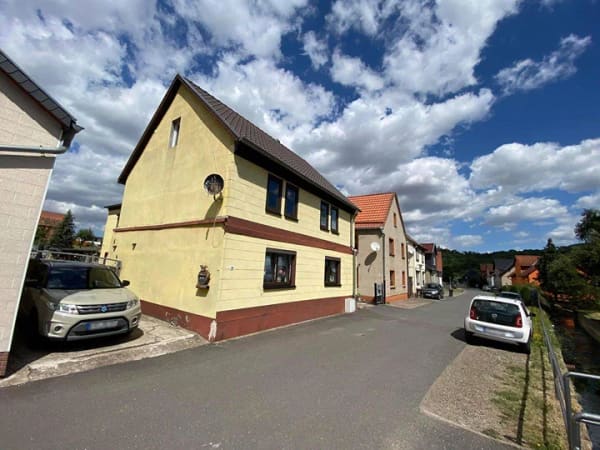 Immobilie in Kyffhäuserland - Großzügig Wohnen, ländlich leben - Einfamilienhaus mit weitläufigem Grundstück - Bild 2