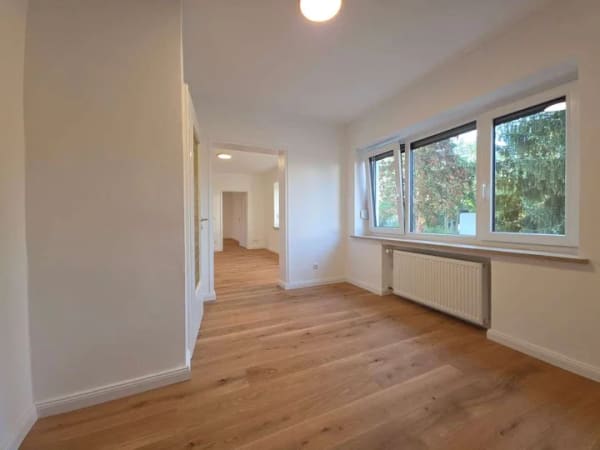 Immobilie in Ottobrunn - Erstbezug nach Komplettsanierung – 2-Zi-Wohnung mit Dachterrasse im Zentrum Ottobrunns - Bild 1