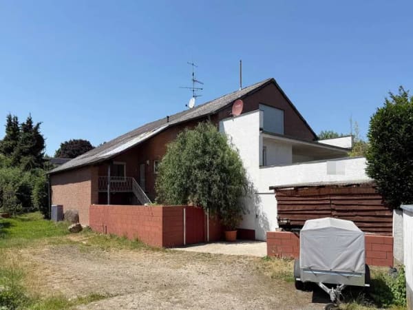 Immobilie in Wachtberg - Großzügiges Einfamilienhaus mit Traumgarten & Einliegerwohnung in Wachtberg-Werthhoven - Bild 1