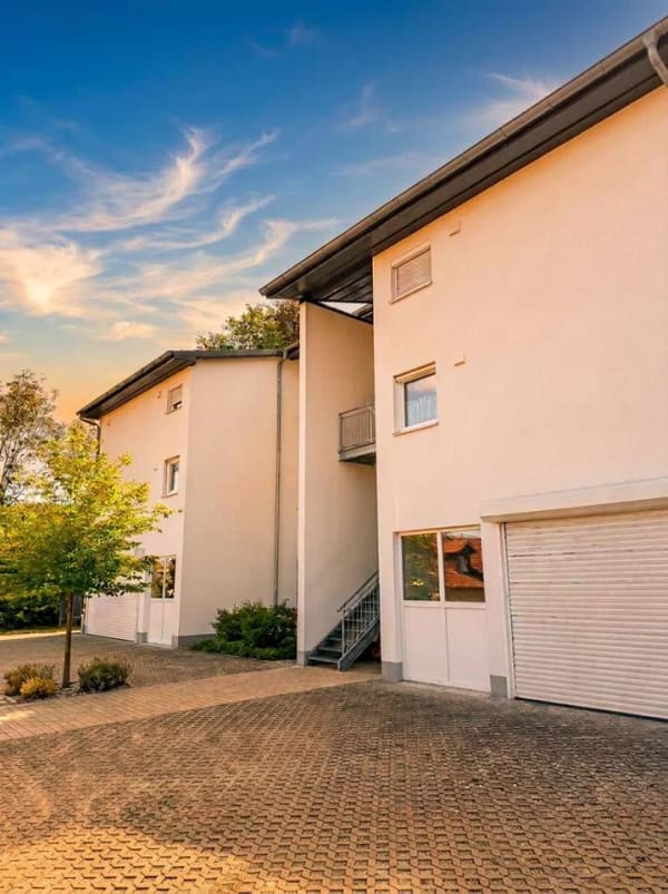 Immobilie in Dietfurt an der Altmühl - Dreizimmerwohnung mit Garten, Terrasse & Garage - Bild 2