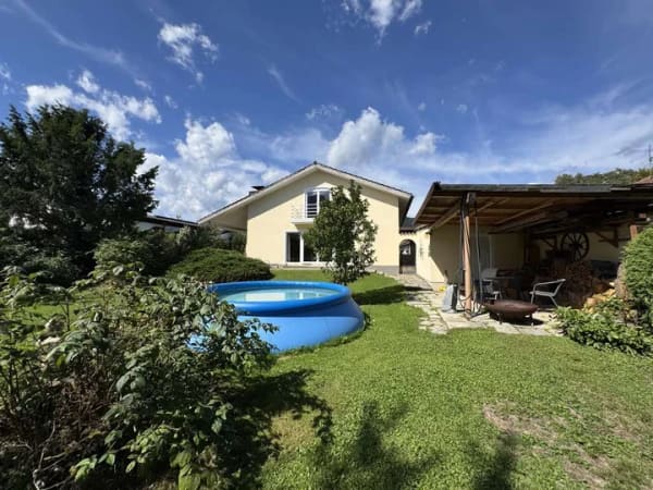 Immobilie in Kiefersfelden - Großzügiges Wohnen mit Kaiserblick – traumhafter Garten und viel Raum für die Familie - Bild 0