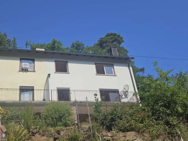 Immobilie in Elmstein - Sanierungsbedürftige Doppelhaushälfte mit schöner Aussicht - Bild 3