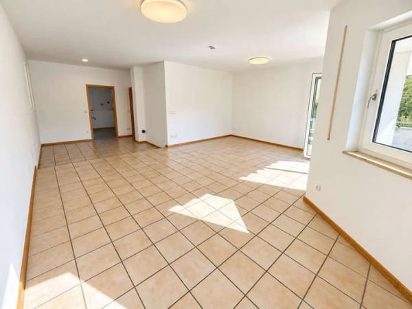 Immobilie in Schwabhausen - Viel Platz für die Familie - Reihenmittelhaus mit Studio, Hobbyraum und Einzelgarage in Schwabhausen - Bild 2