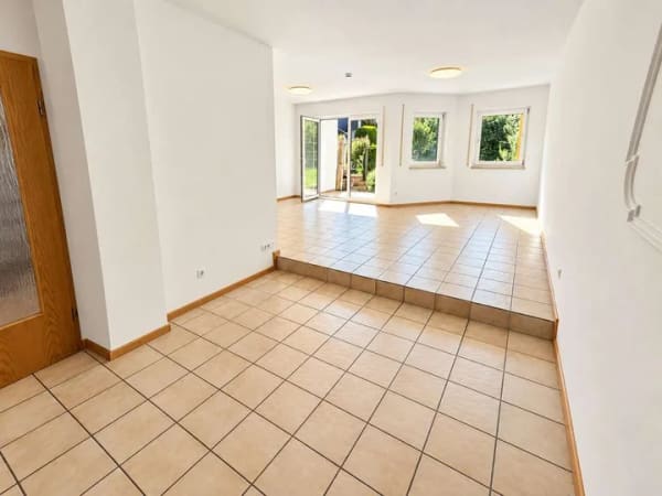 Immobilie in Schwabhausen - Viel Platz für die Familie - Reihenmittelhaus mit Studio, Hobbyraum und Einzelgarage in Schwabhausen - Bild 3