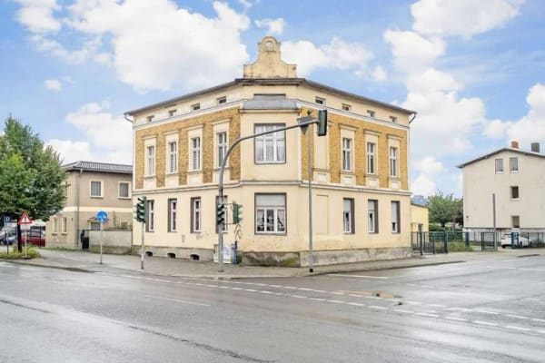 Immobilie in Eberswalde - Vollvermietetes Mehrfamilienhaus mit 5 Wohneinheiten, ca. 305 m² Wohnfläche und 5,52 % IST-Rendite - Bild 0