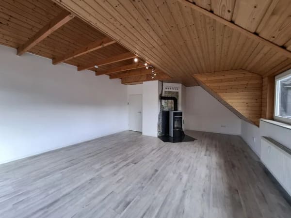Immobilie in Bad Zwischenahn - Großzügige Dachgeschosswohnung vor den Toren Oldenburgs - Bild 2