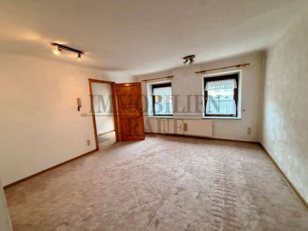 Immobilie in Sankt Ingbert - GROSSZÜGIGES 1- BIS 2-FAMILIENHAUS MIT EBENEM GRUNDSTÜCK IN ST. INGBERT - SOFORT FREI - Bild 3