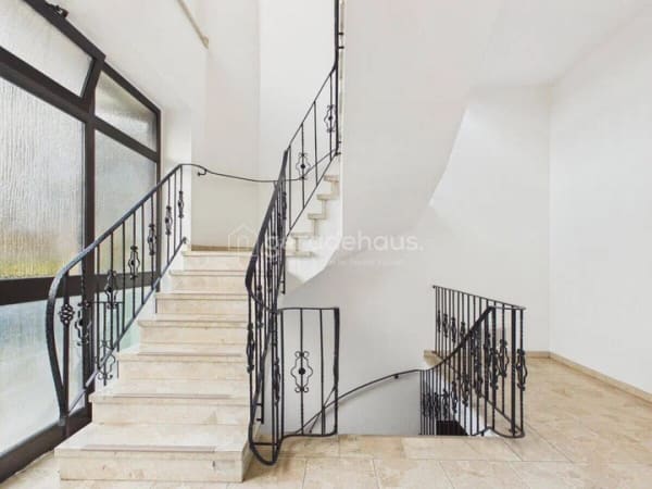 Immobilie in Wietmarschen - Großzügig wohnen mit besonderem Charme - Obergeschosswohnung im ehemaligen Bankgebäude - Bild 2