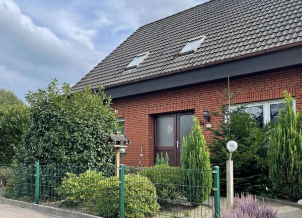 Immobilie in Saterland - Ein Haus mit Charakter, Substanz und dem guten Gefühl von Zuhause - Bild 2
