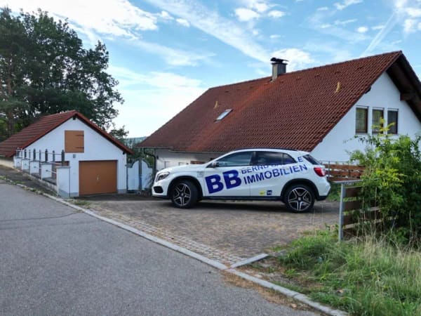 Immobilie in Veringenstadt - Ansprechendes Einfamilienhaus BJ 92 mit viel Platz im Haus und ums Haus. Zwei Bäder-PV-Nahwärme-Zisterne, Elw. denkbar! - Bild 0