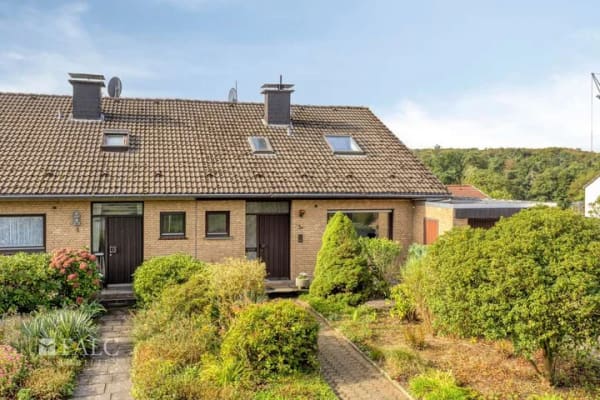 Immobilie in Odenthal - Großzügige DHH mit 5 Schlafzimmern, Südwest-Garten und viel Potenzial - Bild 1