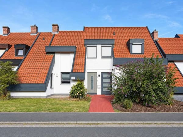 Immobilie in Röthlein - Modernisiertes Einfamilienhaus/Reihenmittelhaus mit Einliegerwohnung in Röthlein - Bild 0