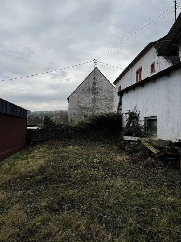 Immobilie in Newel - NEWEL-BUTZWEILER - Familienhaus bestehend aus 2 Häusern mit Garten, Garage, Nebengebäude - Bild 4