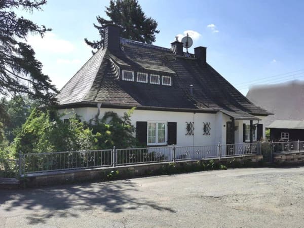 Immobilie in Saalburg-Ebersdorf - Leben am Ufer der Bleilochtalsperre - Einfamilienhaus in Saalburg mit direktem Stauseezugang! - Bild 1
