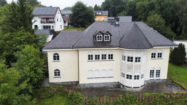 Immobilie in Weinbach - Weinbach: Herrliches Einfamilienhaus in traumhafter Lage mit Blick auf die Lahn - Bild 2