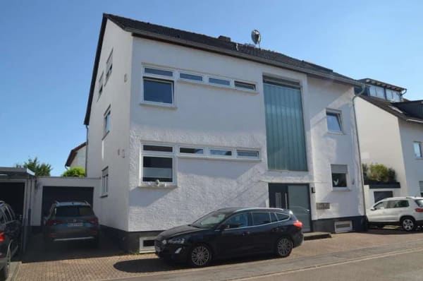 Immobilie in Laudenbach - Attraktives Mehrfamilienhaus in guter Lage von Laudenbach - Bild 0