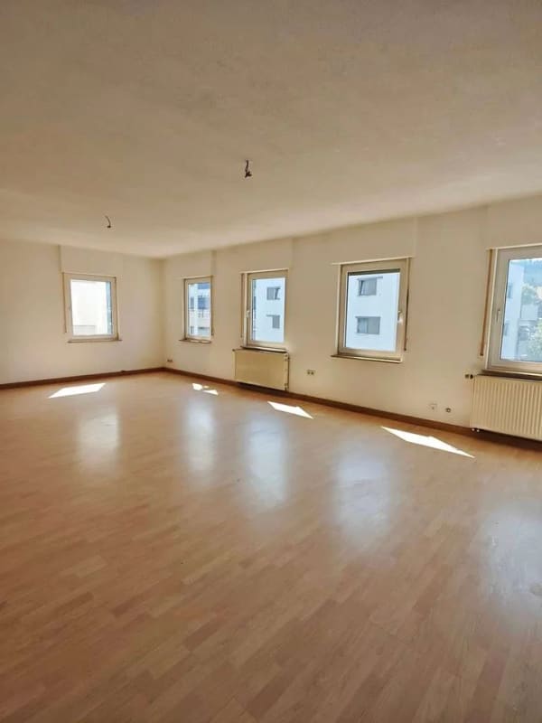 Immobilie in Donzdorf - Etagenwohnung Donzdorf kaufen: 141 m², modernisiert, ab sofort bezugsfertig - Bild 0