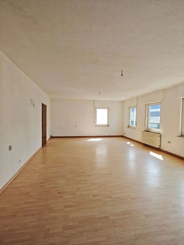 Immobilie in Donzdorf - Etagenwohnung Donzdorf kaufen: 141 m², modernisiert, ab sofort bezugsfertig - Bild 3