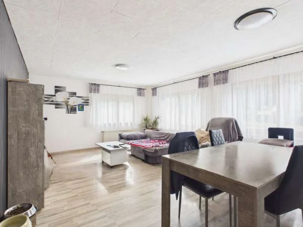 Immobilie in Netphen - Platz für zwei Generationen: Doppelhaus in Netphen-Hainchen, 210 m² Wohnfläche, 670 m²
Grundstück - Bild 1