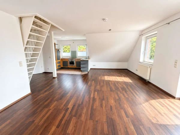 Immobilie in Bendestorf - Helle Maisonette-Wohnung mit Balkon und Weitblick – Bendestorf - Bild 2