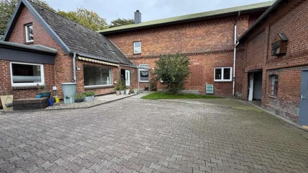 Immobilie in Rehhorst - Resthof mit Nebengebäude und bebauugsfähigem Grundstück - Bild 1