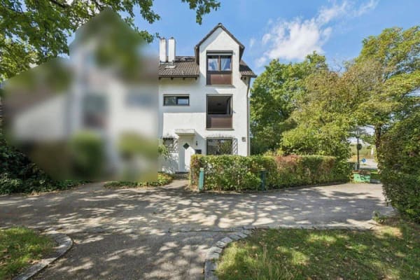 Immobilie in Kirchheim bei München - Familien aufgepasst! - "Wer das verpasst, ist selber schuld!" Reiheneckhaus mit Platz für alle und viele kreative Ideen! - Bild 1