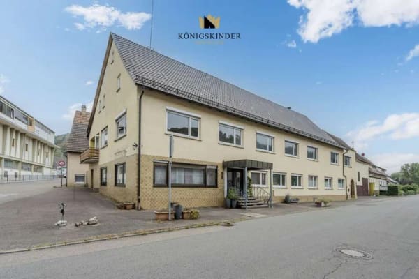 Immobilie in Haigerloch - Das besondere Anwesen: ehemaliger Landgasthof mit 2 Wohnungen und riesigem Potenzial - Bild 1