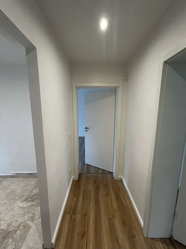 Immobilie in Bad Oldesloe - Diese attraktive 3-Zimmer-Wohnung befindet sich im ersten Obergeschoss eines gepflegten Mehrfamilien - Bild 2