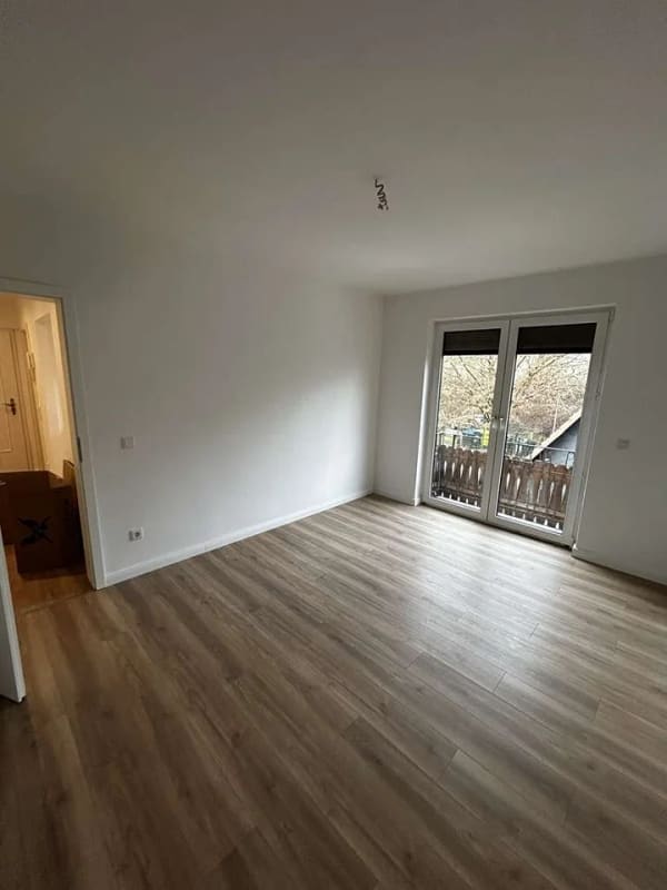 Immobilie in Bad Oldesloe - Diese attraktive 3-Zimmer-Wohnung befindet sich im ersten Obergeschoss eines gepflegten Mehrfamilien - Bild 3